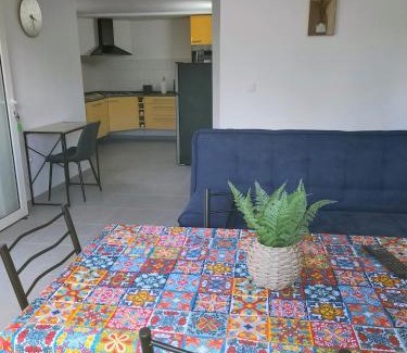 Le Lamentin Apartment | Logement Campagne Coquelicots Plaisance