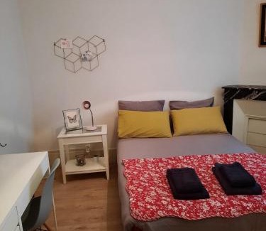 Faubourg Sud Apartment | Logement COSY proche centre-ville - WiFi