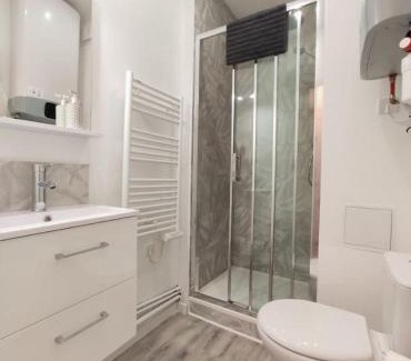 Faubourg Sud Apartment | Logement COSY proche centre-ville - WiFi