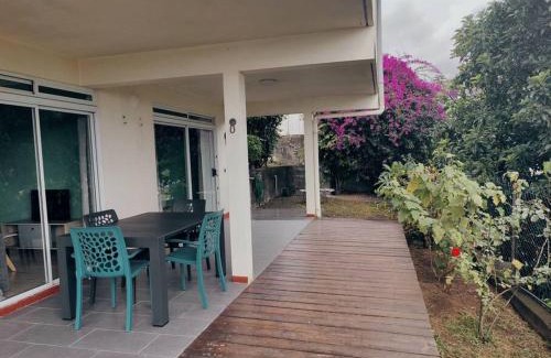 Arue Apartment | Logement cozy avec Jardin