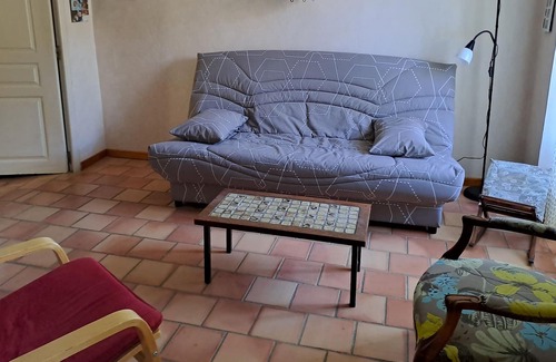 Combes Apartment | Logement Dans Hameau Pour Vacances ou Cure