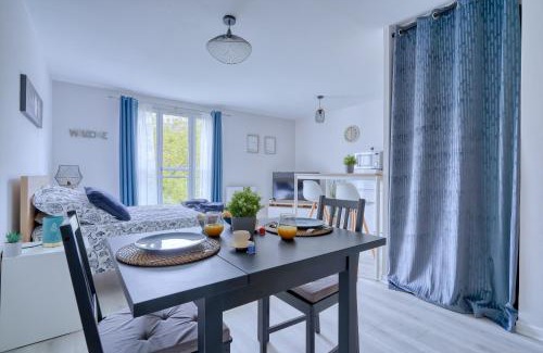 Bois Guillaume Apartment | Logement Elora