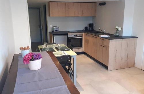 Villefranche-sur-Saone Apartment | Logement entier 4 personnes Villefranche sur Saone