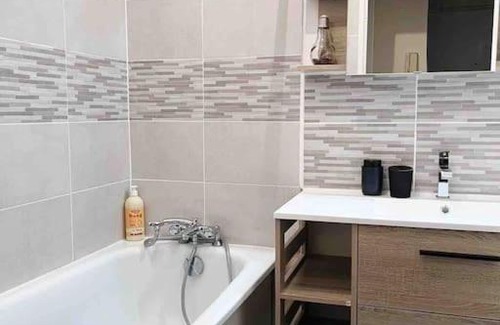 Bearn Apartment | Logement entier chambre+salon + jardin & terrasse