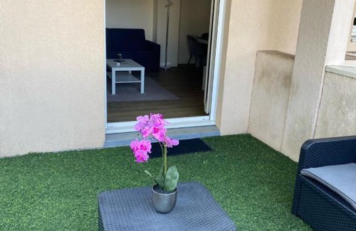 Bearn Apartment | Logement entier chambre+salon + jardin & terrasse