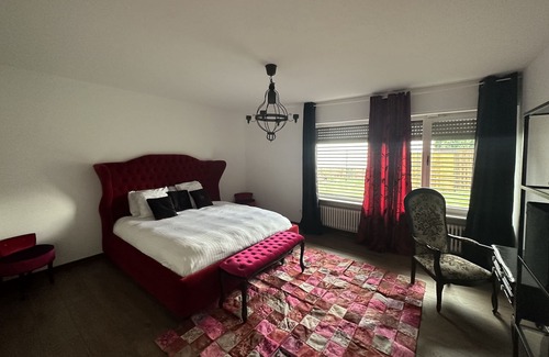 Kehl Apartment | Logement Entier Chic en Maison