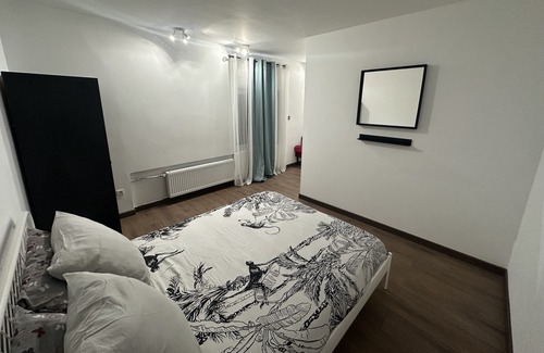 Kehl Apartment | Logement Entier Chic en Maison