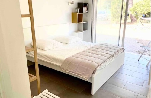 Quartier des Espesses Bed & Breakfast | Logement Indépendant, Terrasse Privée et Piscine