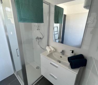 La Voulte-sur-Rhone Apartment | Logement lumineux rénové à neuf