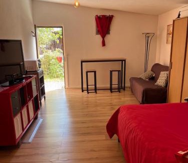Saint-Michel-de-Llotes House | LOGEMENT PRIVE DANS VILLA individuelle