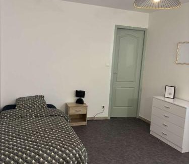 Le Teil Apartment | Logement pratique et calme