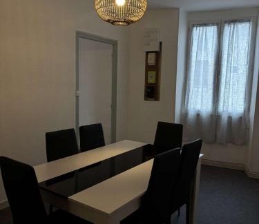 Le Teil Apartment | Logement pratique et calme