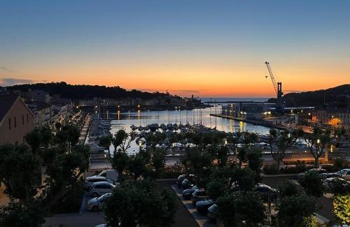 Port-Vendres Apartment | Loggia Català - A 10min de Collioure