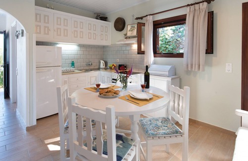 Longos Apartment | Loggos Bliss: Aglaia Villa's charm and sea views await your stay.