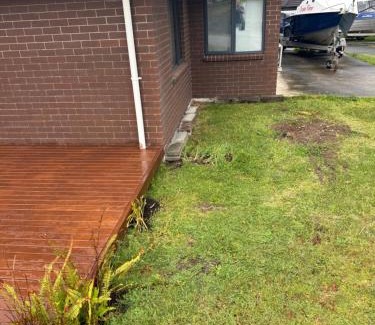 Ruakaka House | Logies Lodge