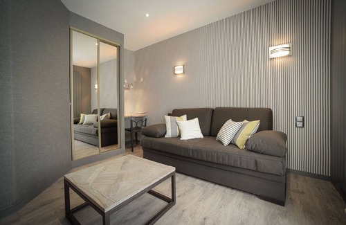 Ducey Hotel | Logis Auberge de la Sélune