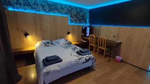 Tendon Hotel | Logis Auberge de la Poirie
