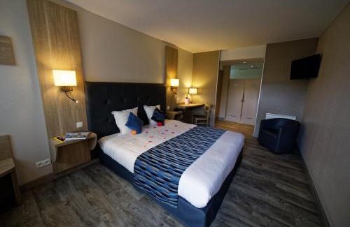 Matougues Hotel | Logis Auberge Des Moissons