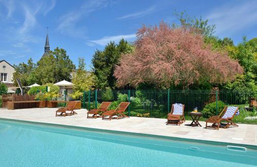 Chitenay Hotel | Logis Auberge Du Centre