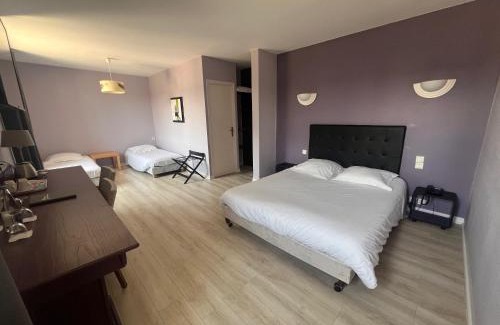 Saint-Thegonnec Loc-Eguiner Hotel | Logis Auberge Saint Thégonnec & son Restaurant