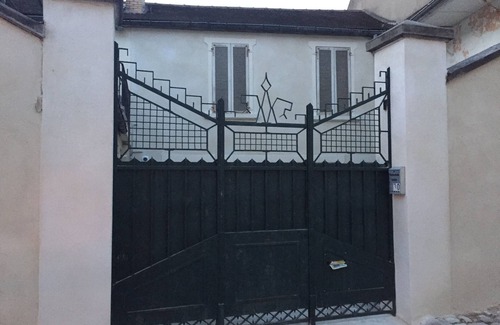 Beaune City Centre Condo | Logis de la Comedie * Rampart of Beaune