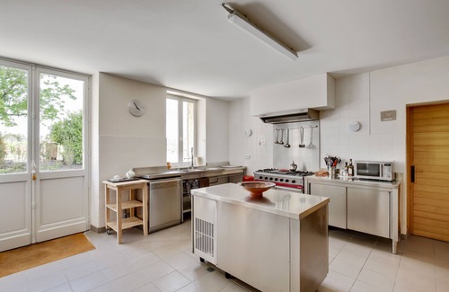 Saint-Etienne-De-Lisse Bed & Breakfast | Logis DE Valandraud