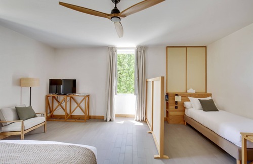 Saint-Etienne-De-Lisse Bed & Breakfast | Logis DE Valandraud