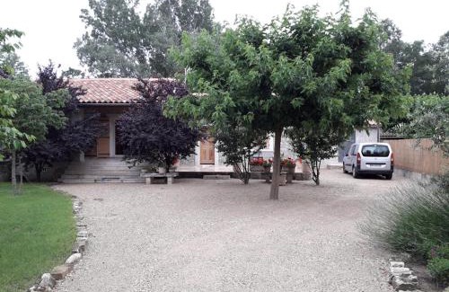 Pujaut Bed & Breakfast | Logis des Falaises