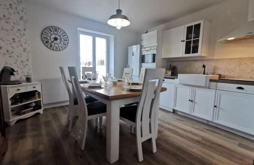 Ver-sur-Mer House | Logis des hirondelles - gold beach - maison plain pied classée 4 étoiles