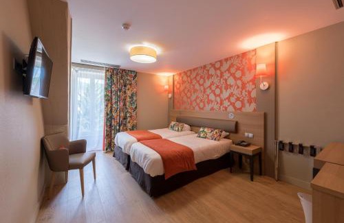 Salins-les-Bains Hotel | Logis Grand Hôtel Des Bains