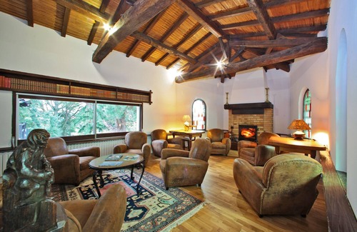 Saint-Laurent-sur-Sevre Hotel | Logis Hôtel Restaurant La Chaumière
