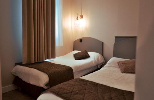 Nailloux Hotel | Logis Hôtel - Auberge du Pastel - Hôtel 3 étoiles et Restaurant