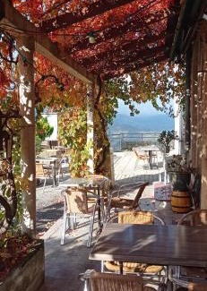 Berre-des-Alpes Hotel | Logis Hôtel Beauséjour