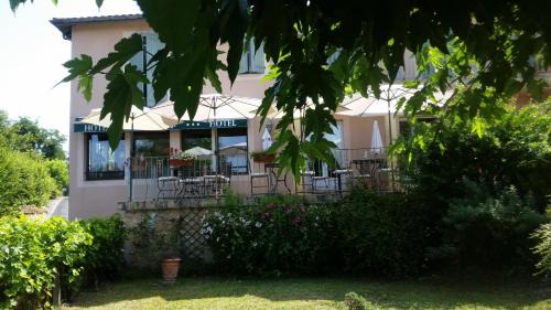 Badefols-sur-Dordogne Hotel | Logis-Hôtel Côté-Rivage