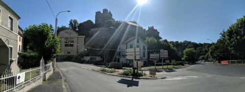 Saint-Nectaire Hotel | Logis Hôtel de la Paix