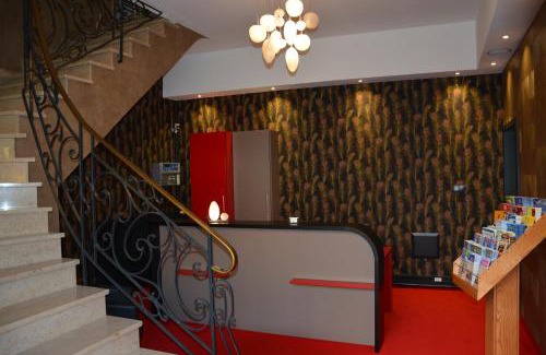 Molsheim Hotel | Logis Hôtel du Centre - Halte idéale en cyclotourisme avec garage à vélos clos