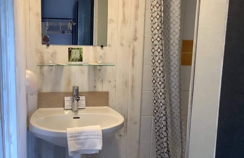 Saint-Genies Hotel | Logis Hôtel La Borie