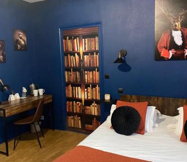 Le Bugue Hotel | Logis Hôtel Le Cygne