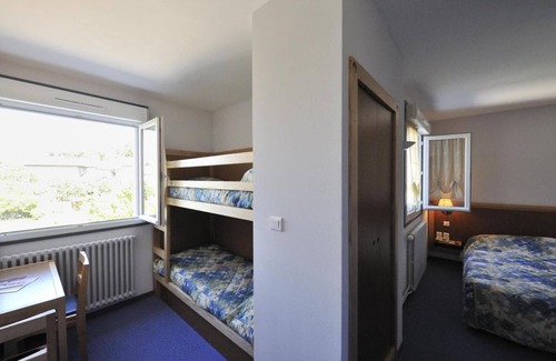 Yssingeaux Hotel | Logis Hôtel Le Cygne