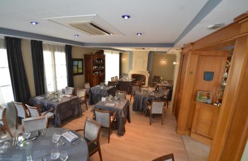 Vivonne Hotel | Logis Hôtel Le Saint Georges