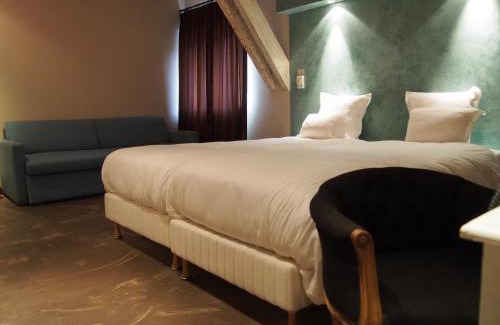 Luneville Hotel | Logis Hôtel Les Pages