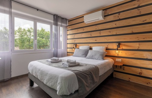 Lesperon Hotel | Logis Hôtel Paris-Madrid