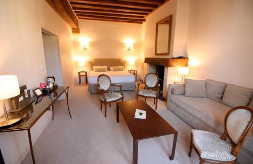 Mortagne-au-Perche Hotel | Logis - Hôtel & Restaurant du Tribunal