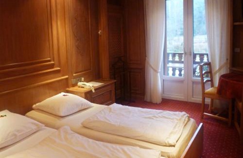 La Petite-Pierre Hotel | Logis Hôtel-Restaurant Auberge d'Imsthal