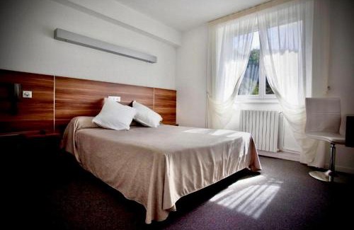 Marvejols Hotel | Logis Hôtel Restaurant L'Europe