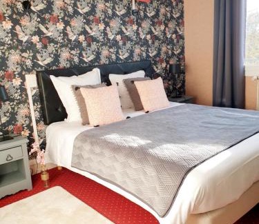 La Ferte-Saint-Cyr Hotel | Logis Hôtel Saint Cyr