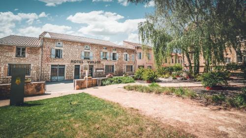 Cuiseaux Hotel | Logis Hôtel Vuillot