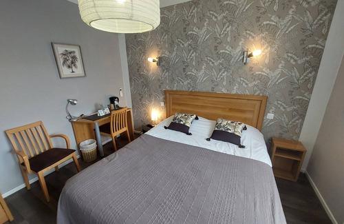 Vaissac Hotel | Logis Hôtels - Chez Terrassier - Hôtel et Restaurant
