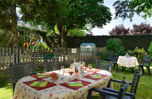 Salbris Hotel | Logis Hôtels Restaurant Le Dauphin