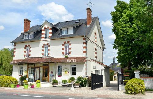 Salbris Hotel | Logis Hôtels Restaurant Le Dauphin